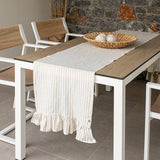 Give your table a touch of distinction and decoration with our striped linen table runner with ruffle. Use the table runner on its own or combine it with a linen tablecloth, placemats or napkins.