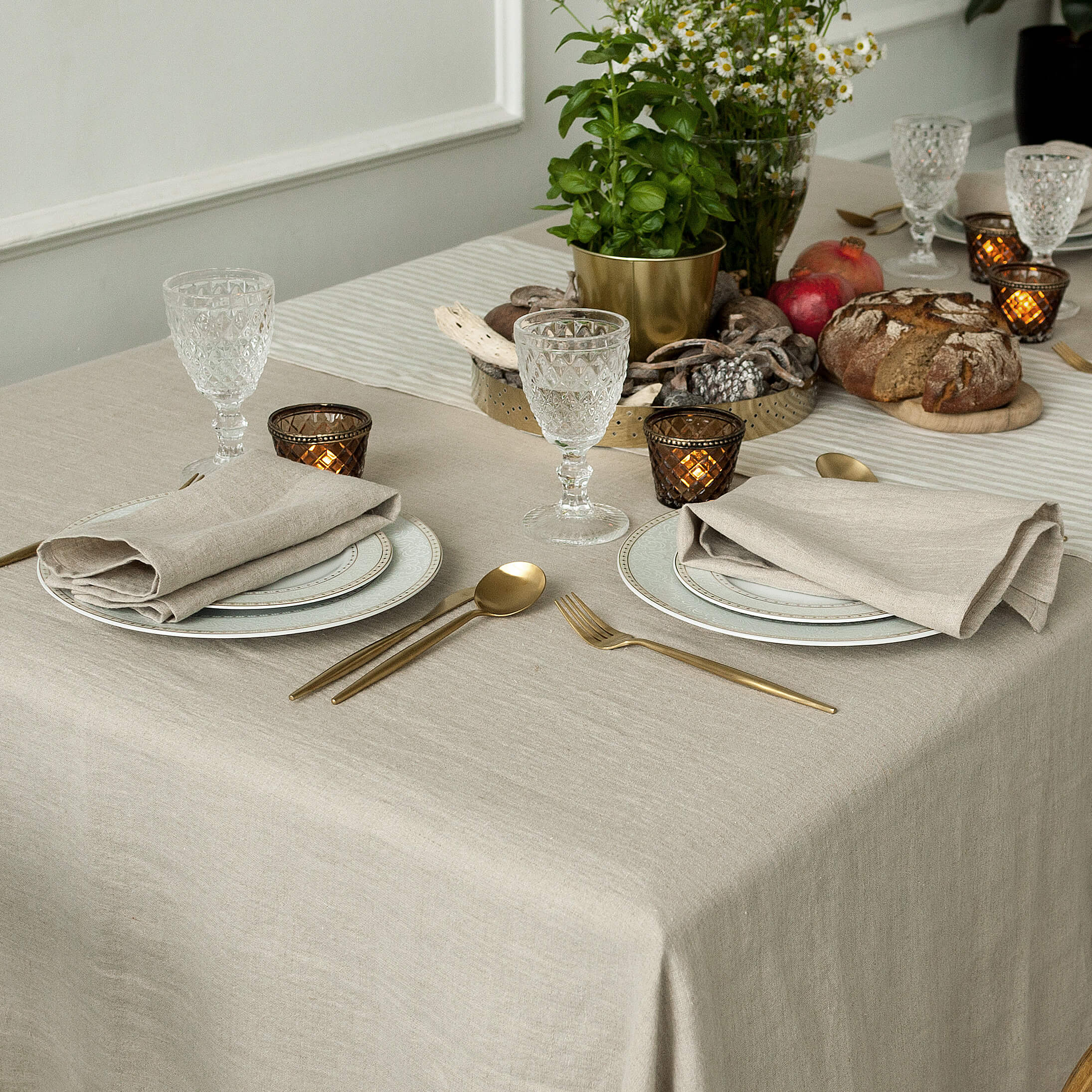 Introducing our unbleached linen napkins set, designed to elevate your dining experience with a touch of warmth and charm.