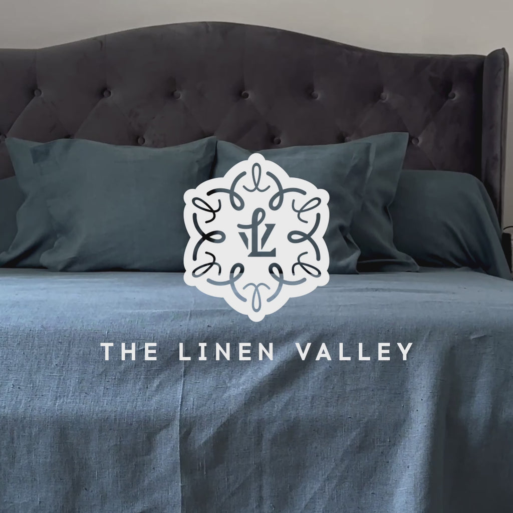 Ocean blue pillows would fit interiors from minimalist to classic, from Scandinavian to country style. Mix and match the colours of the pillow shams and create a unique atmosphere at home.