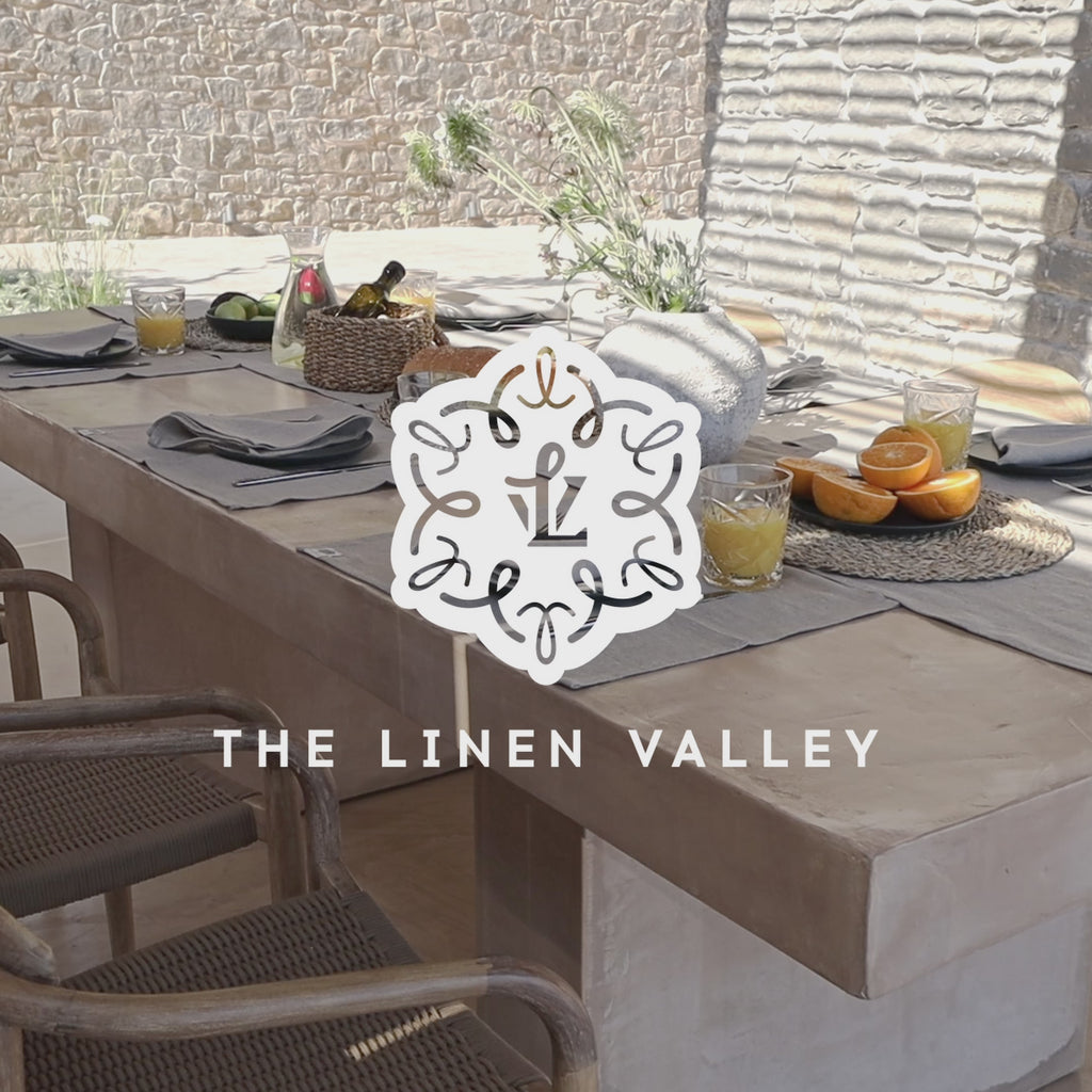 Discover The Linen Valley's rustic linen placemats, which combines everyday luxury with sustainable elegance, where natural linen completely transforms and enhances your table setting.