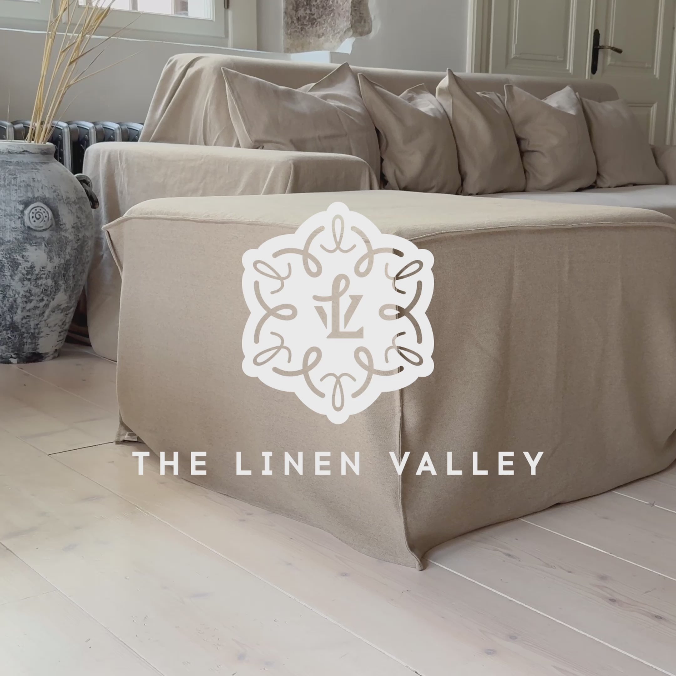Our new rustic heavy unbleached linen ottoman cover – the ultimate solution for giving your ottoman a fresh look and upgrading your interior. Crafted with care, our ottoman cover made from the highest quality linens, available in a range of colours.