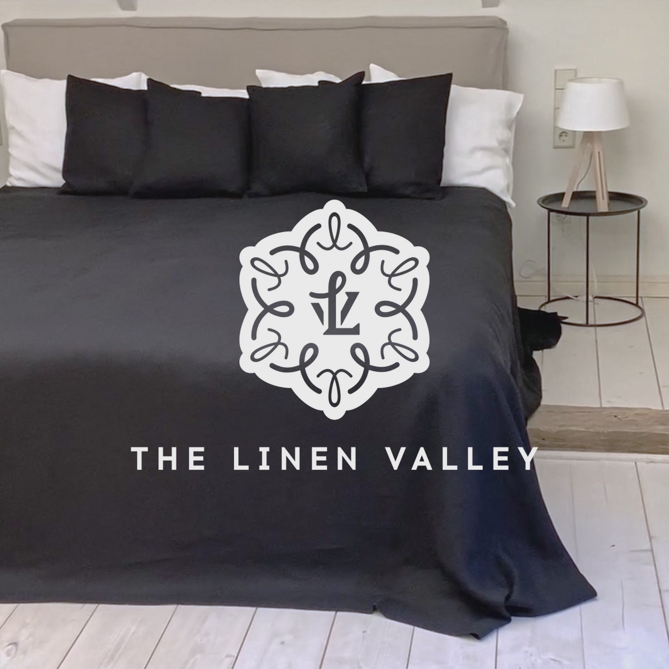 The black linen bedspread has been carefully designed to suit a wide range of interior styles and to blend perfectly in both classic and contemporary home spaces. Linen bedspreads are extremely versatile, fitting into a wide range of interiors and.