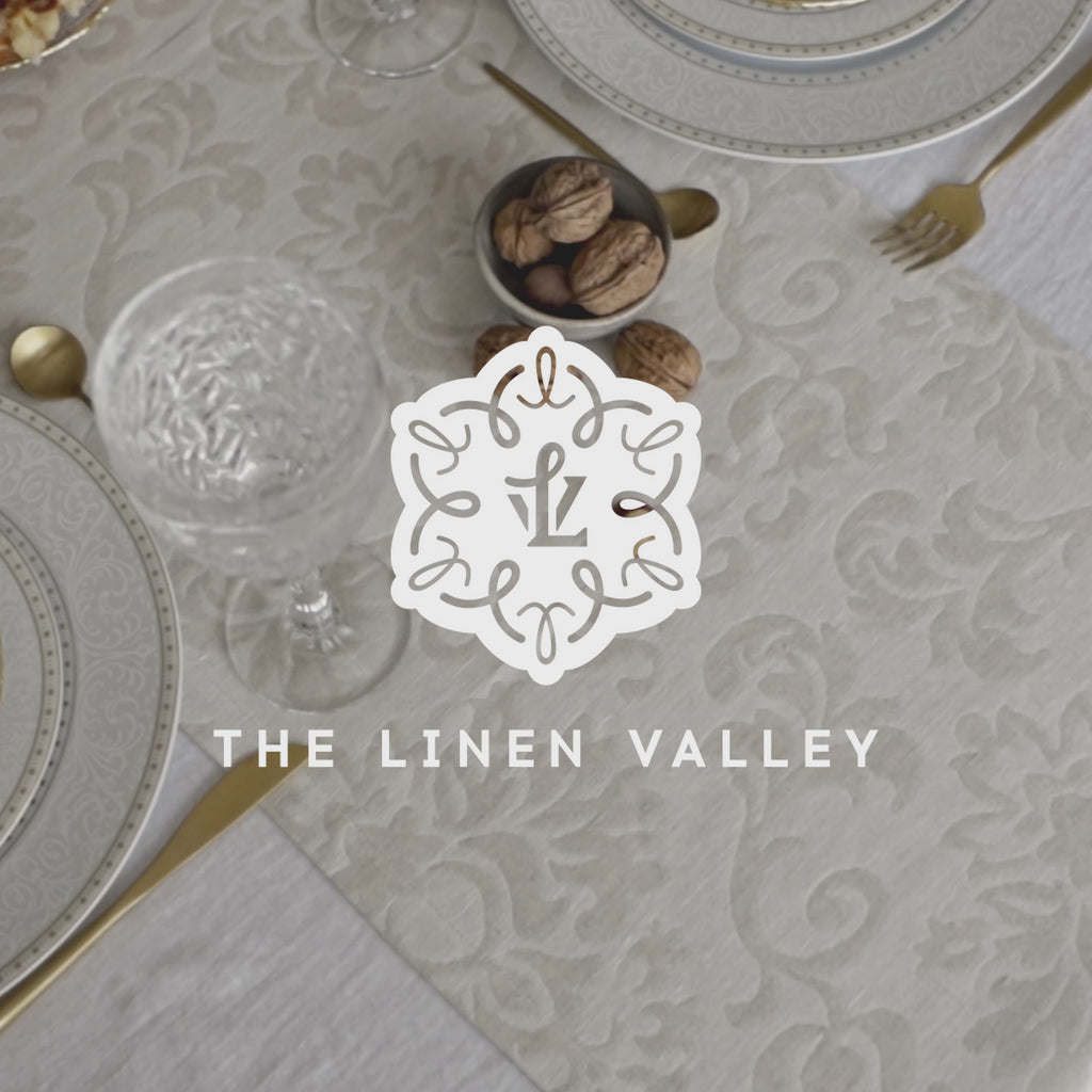 Give your table a touch of distinction and decoration with our royal floral pattern linen table runner. Use the table runner on its own or combine it with a linen tablecloth, placemats or napkins.