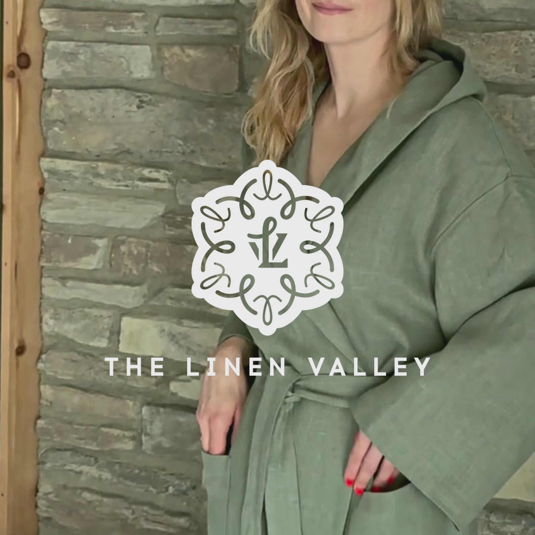 Immerse yourself in our natural linen bathrobe and enjoy the exceptional comfort and elegance, breathability of natural linen. Our linen bathrobe is designed and crafted with exceptional attention to detail, fabric and long-lasting practicality.
