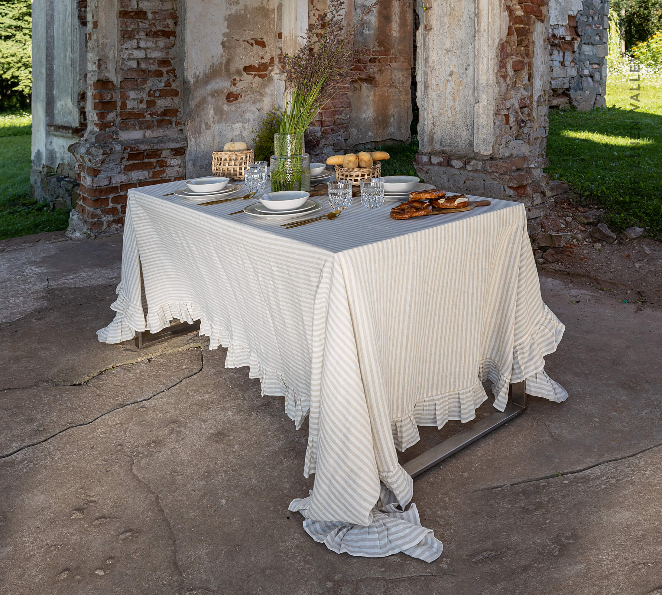 Striped Linen Tablecloth with Ruffles - The Linen Valley