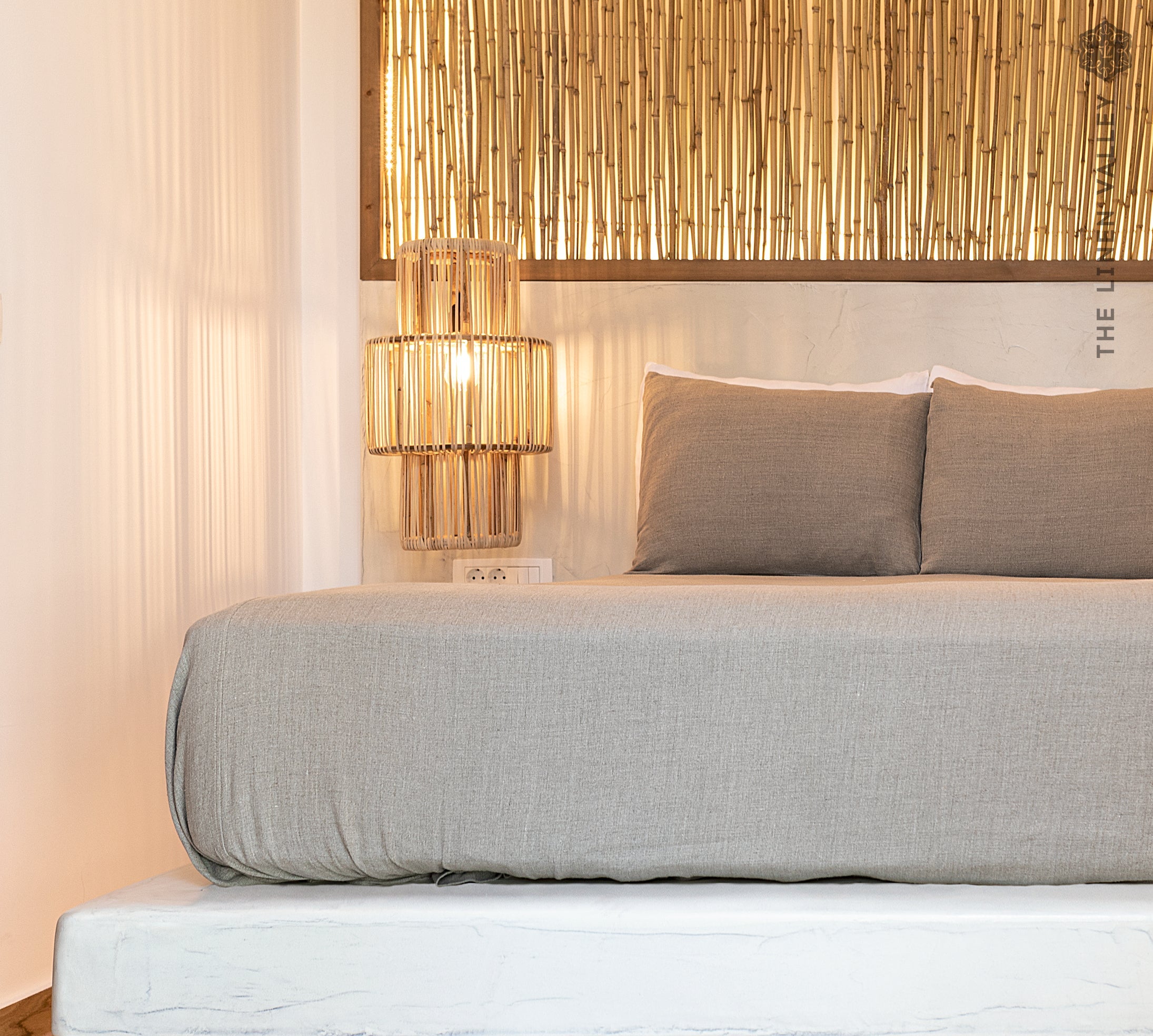 Custom order for Nisha - RUSTIC linen bedspread - The Linen Valley