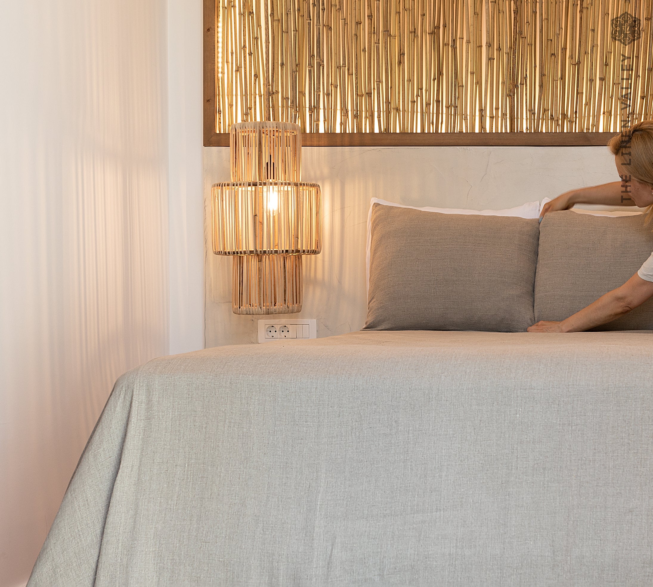 Custom order for Nisha - RUSTIC linen bedspread - The Linen Valley